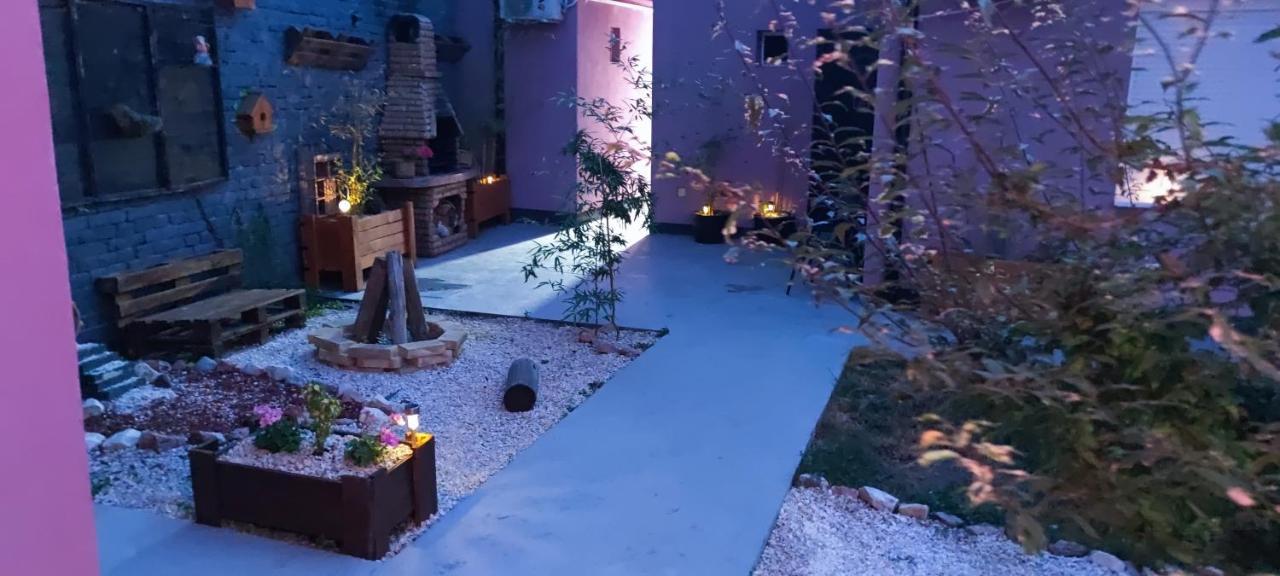 Zen Apartmani ซเรนยานิน ภายนอก รูปภาพ
