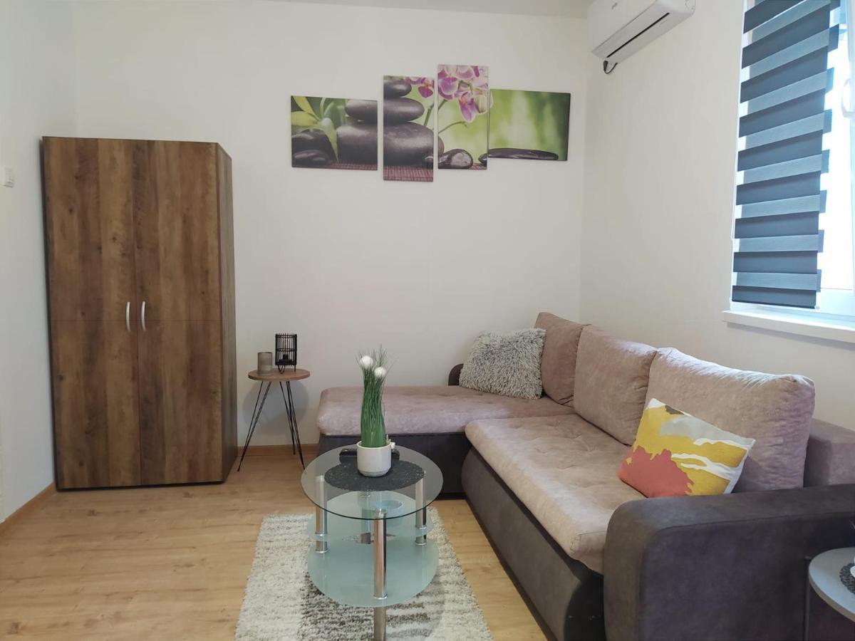 Zen Apartmani ซเรนยานิน ภายนอก รูปภาพ